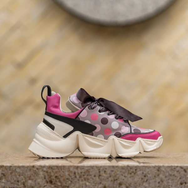 Athleisure Dots - imagine 1
